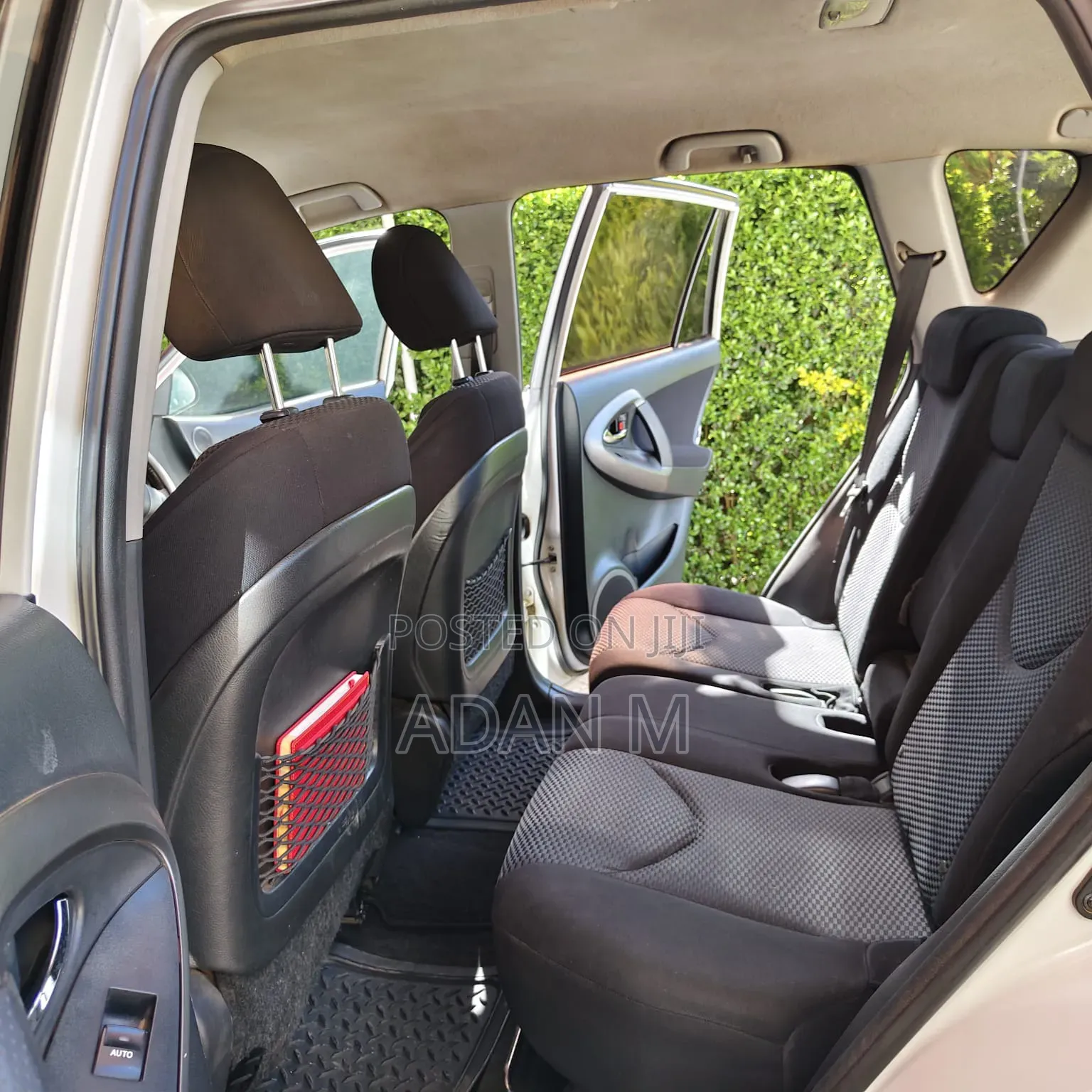 Toyota RAV4 2010 White