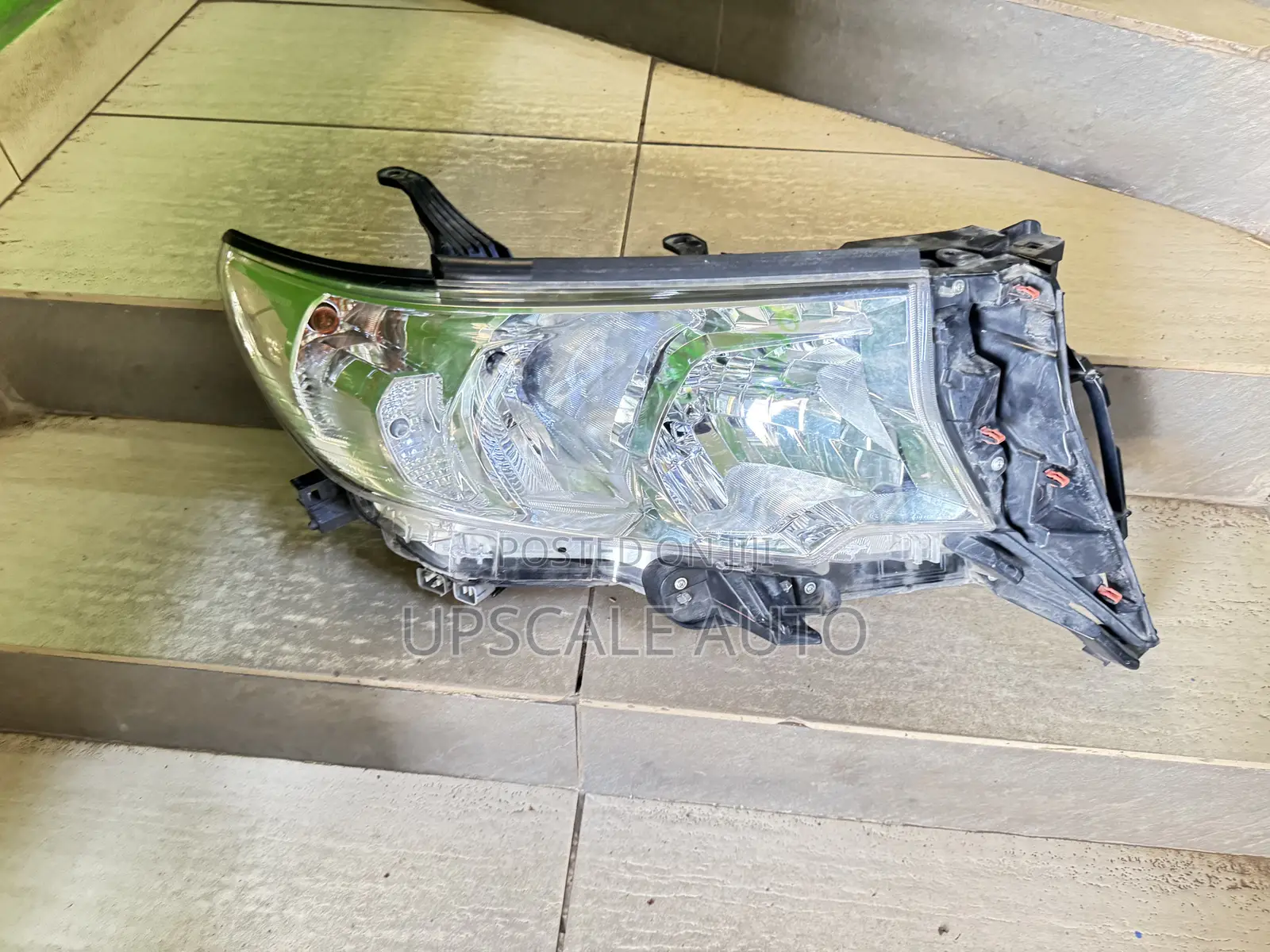 Prada 2020 Headlights Non Xenon
