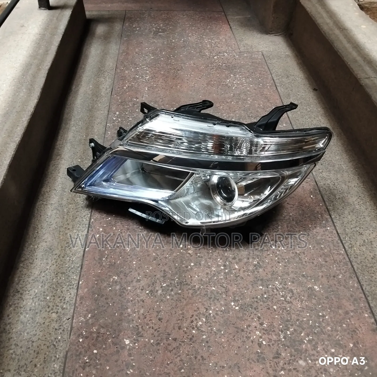 Nissan Serena Model 2015 Xenon Headlamp, Ex Japan Motor Parts