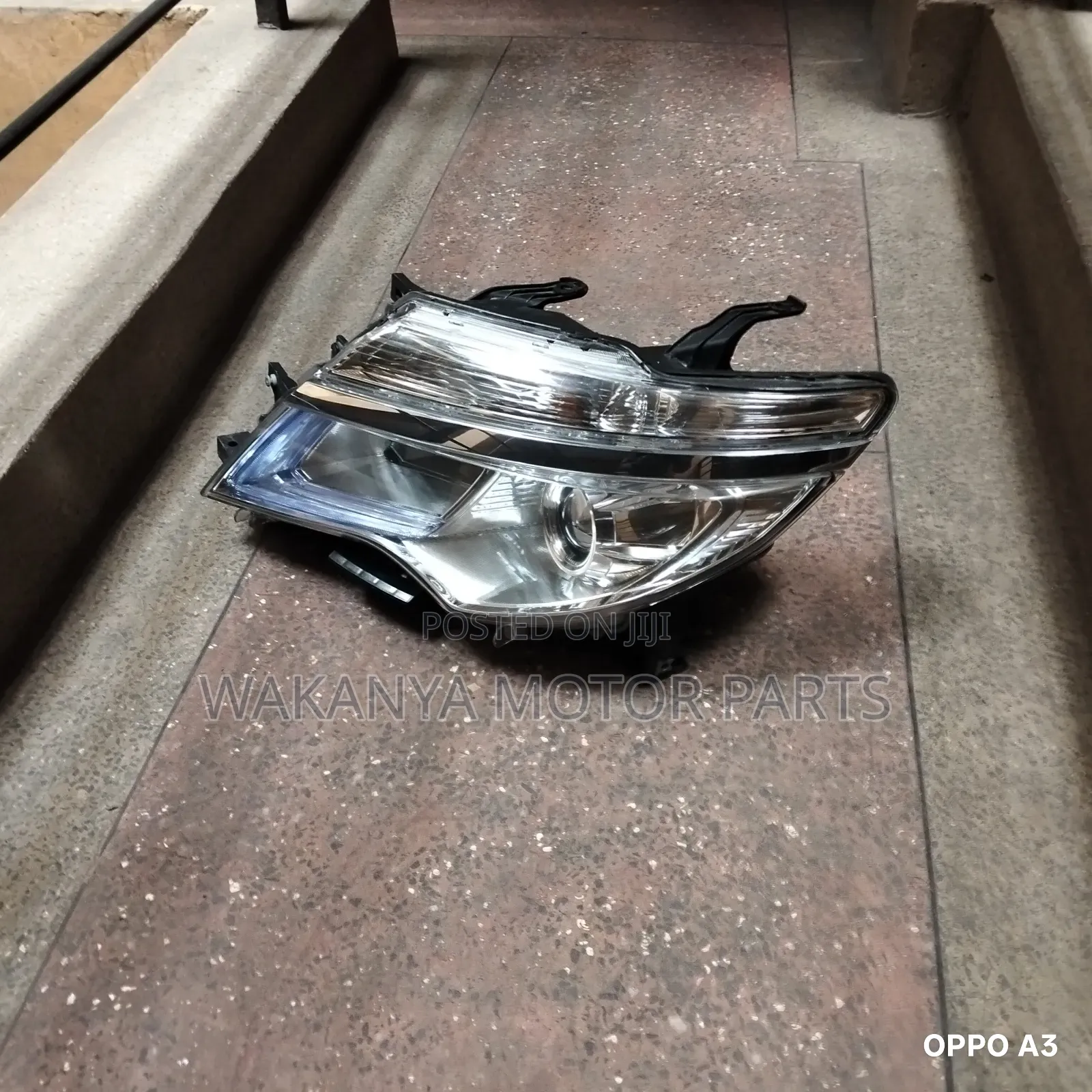 Nissan Serena Model 2015 Xenon Headlamp, Ex Japan Motor Parts