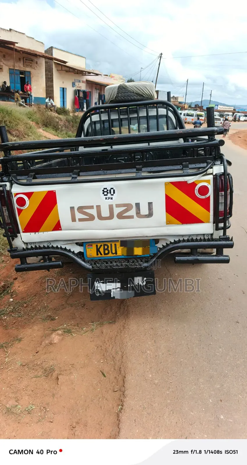 Isuzu D-MAX 2010 White