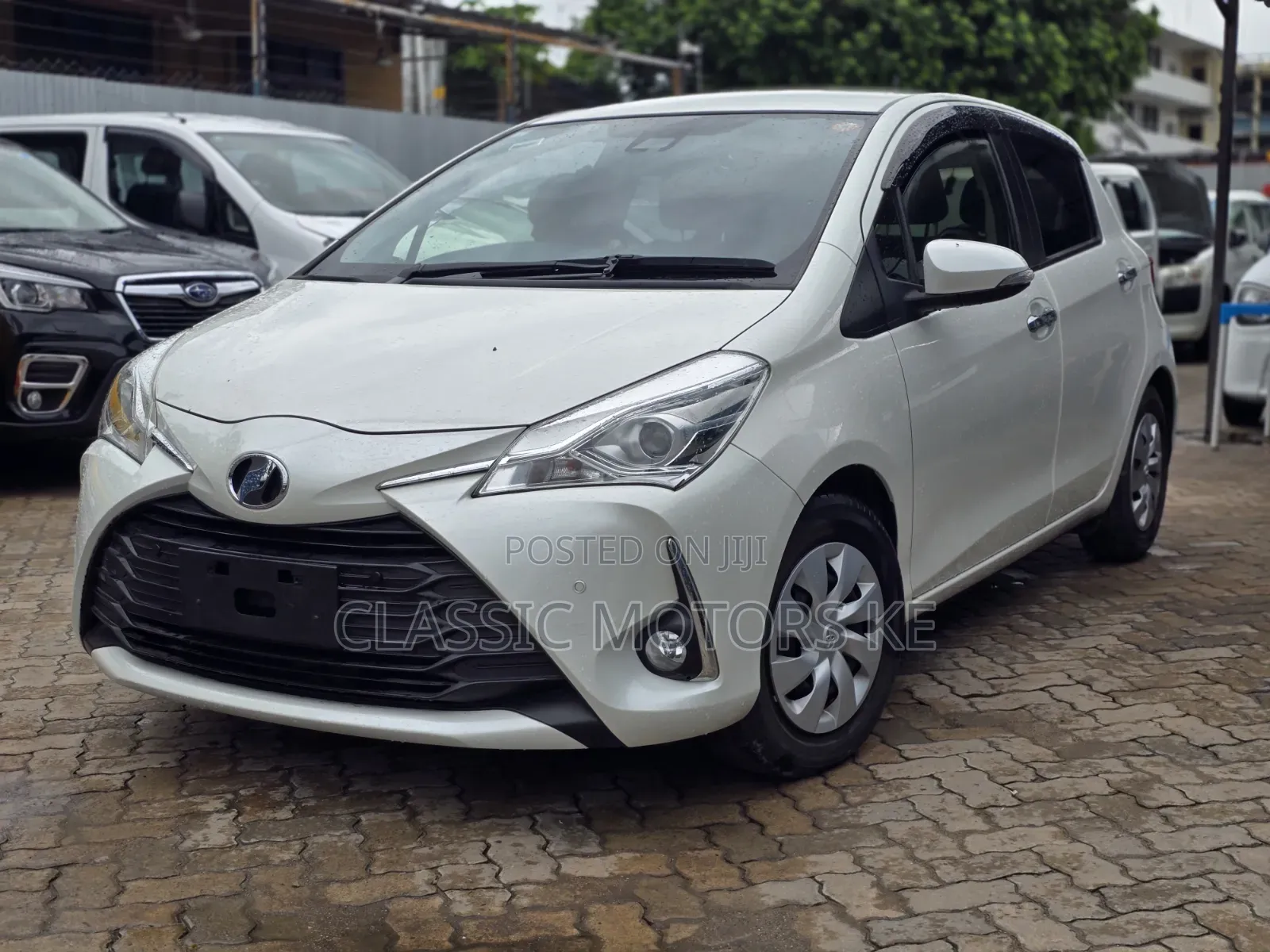 Toyota Vitz 1.3 FWD 5dr 2019 White