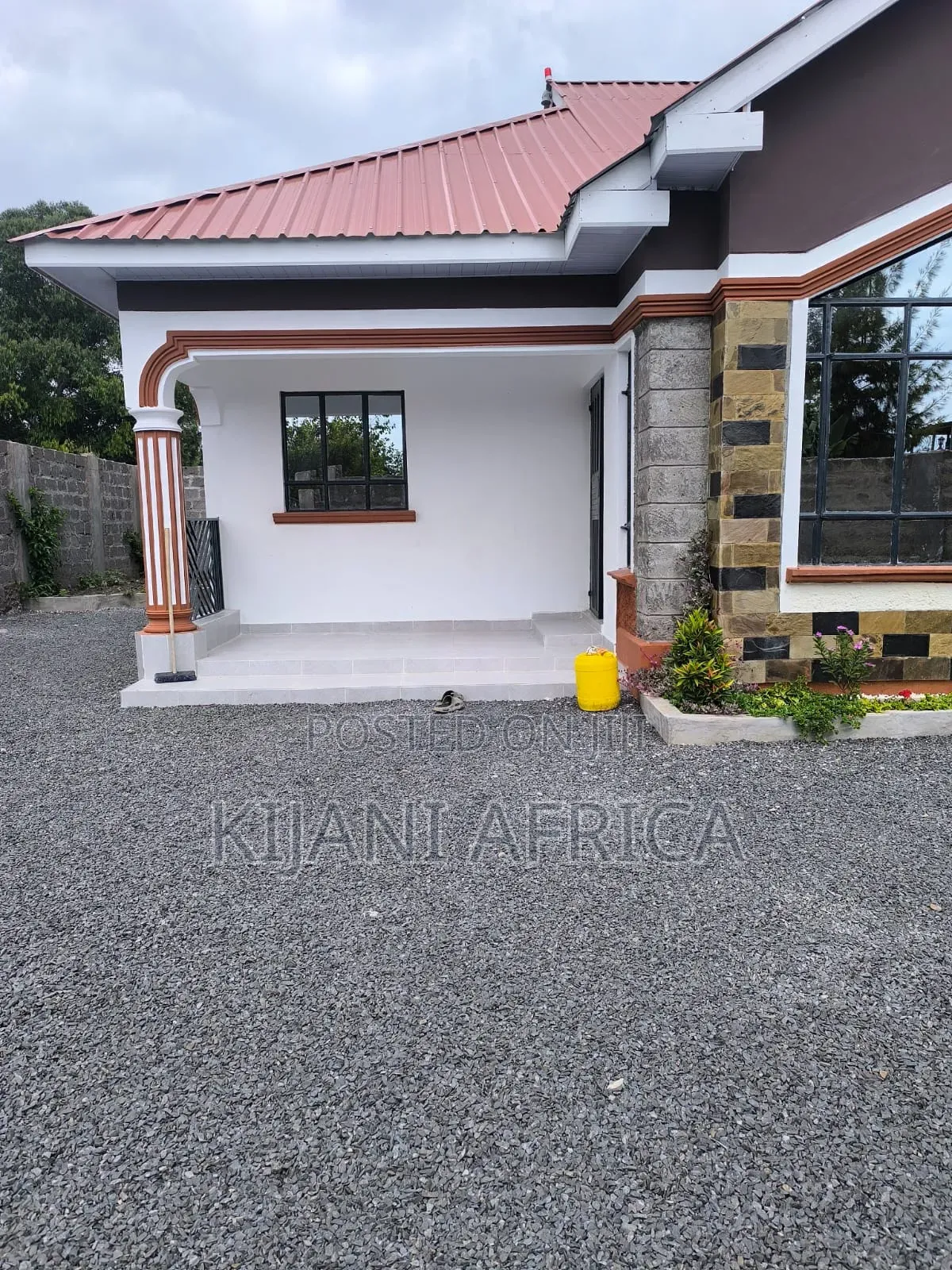 3bdrm Bungalow in Kitengela for sale