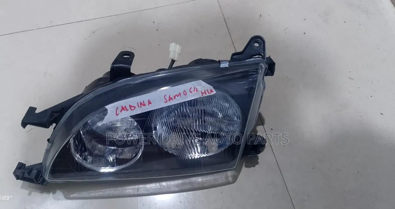 Headlamp Caldina Samosa/ Avensis