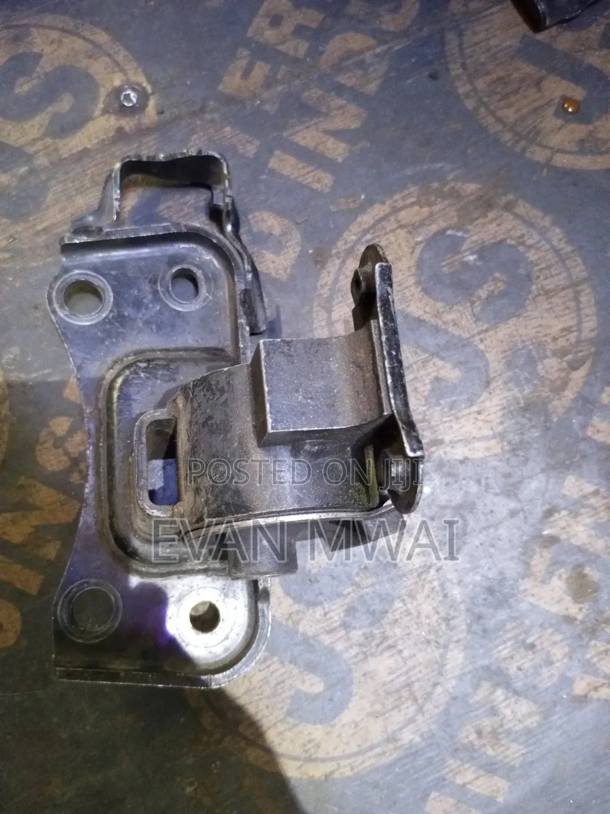 Toyota Rav 4 Gear Mounting
