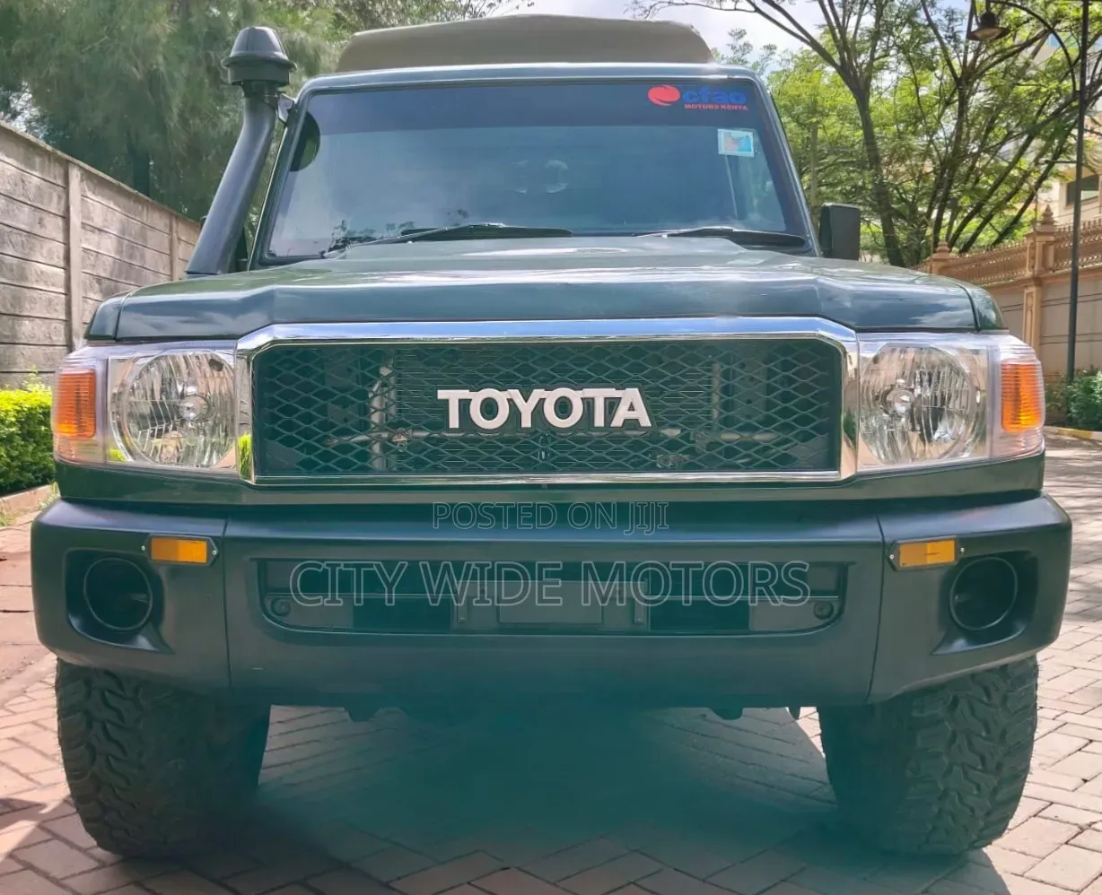Toyota Land Cruiser 79 Series 2021 Green