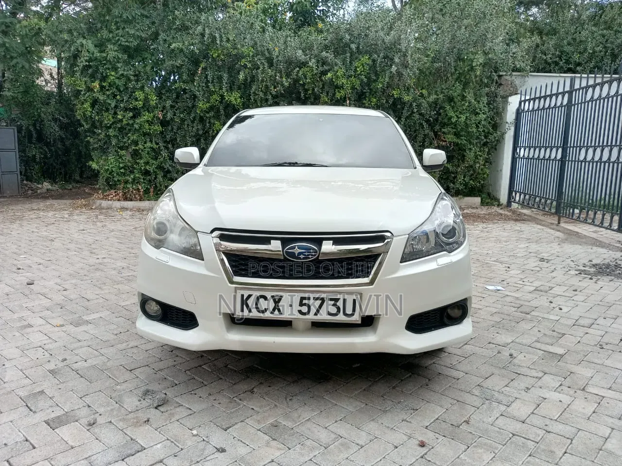 Subaru Legacy 2012 White