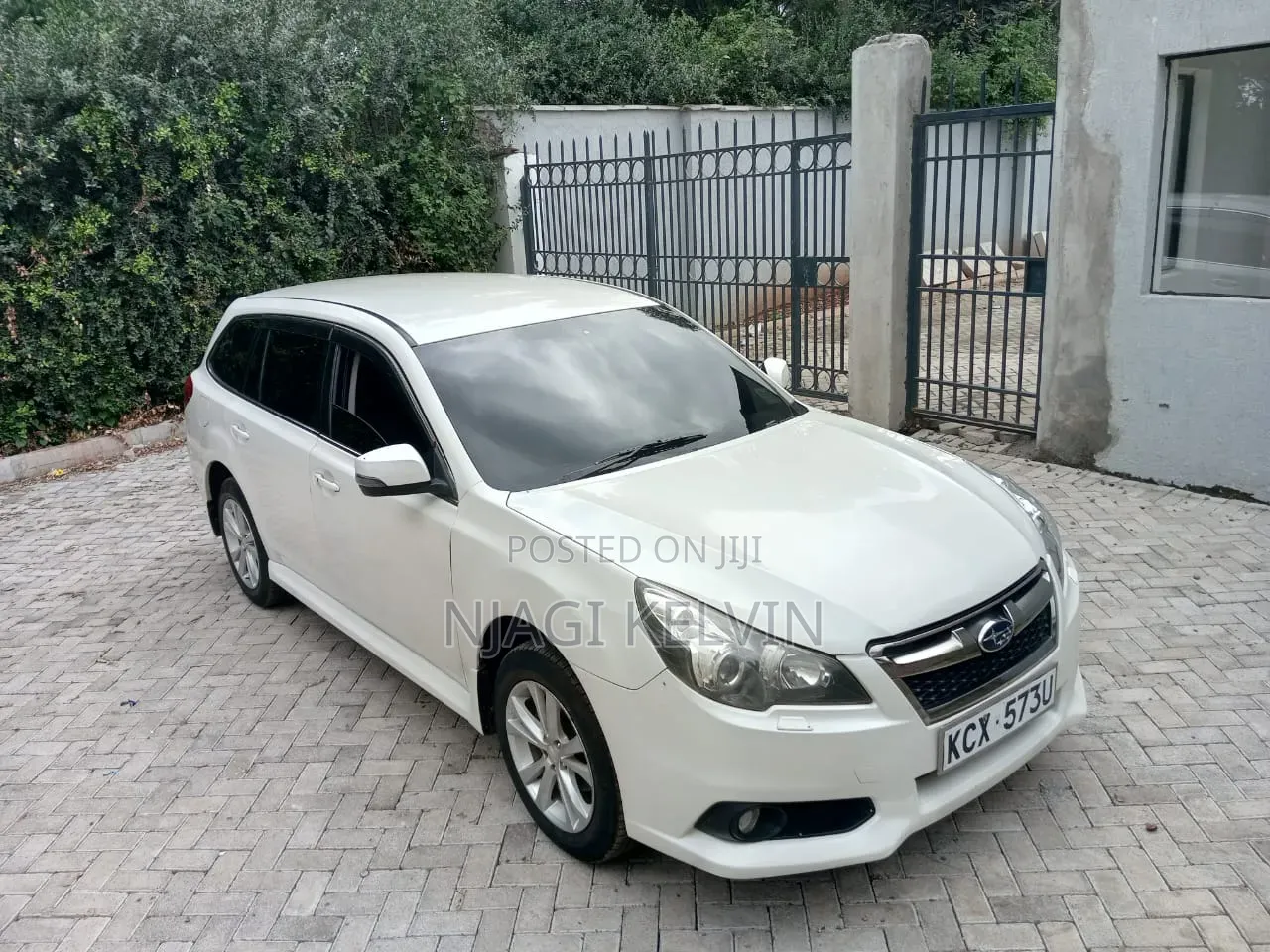 Subaru Legacy 2012 White