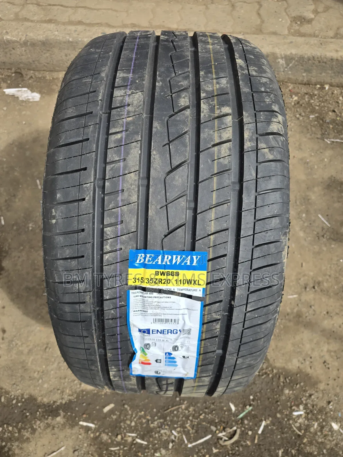 315 /35 R20 Bearway Tires