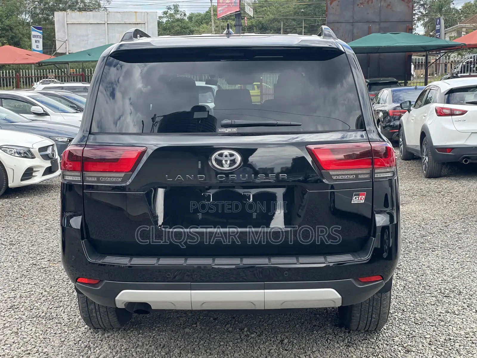 Toyota Land Cruiser LC300 2023 Black