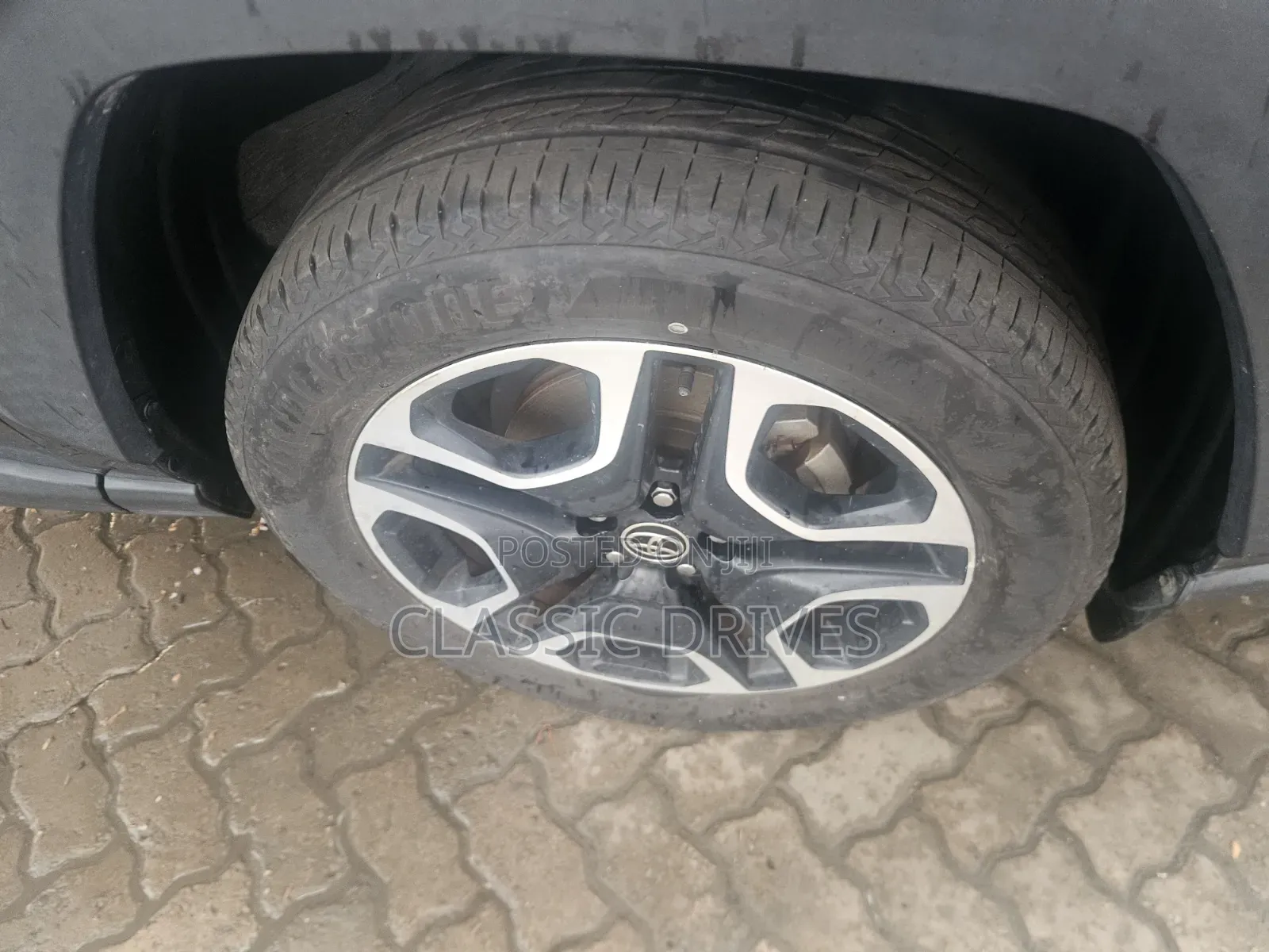 Toyota RAV4 2020 Gray