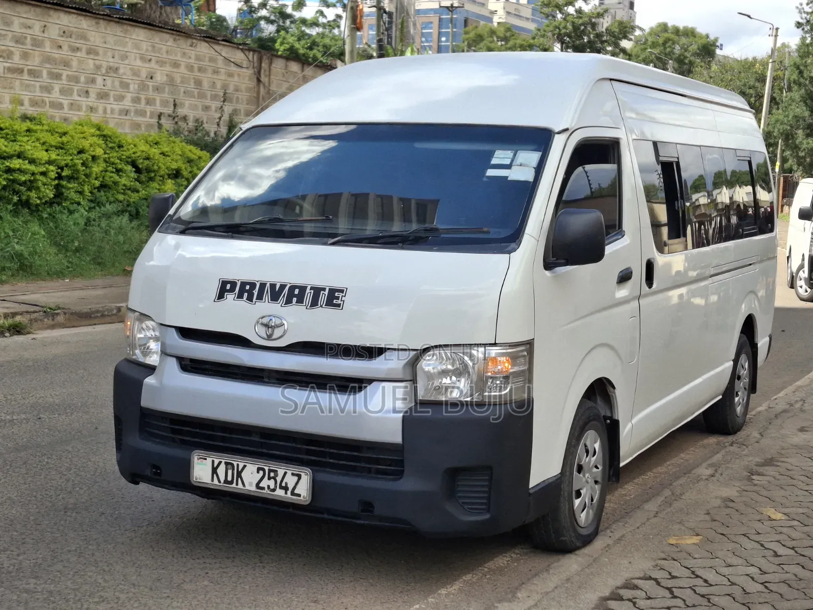 Toyota Grand HiAce 2017 White