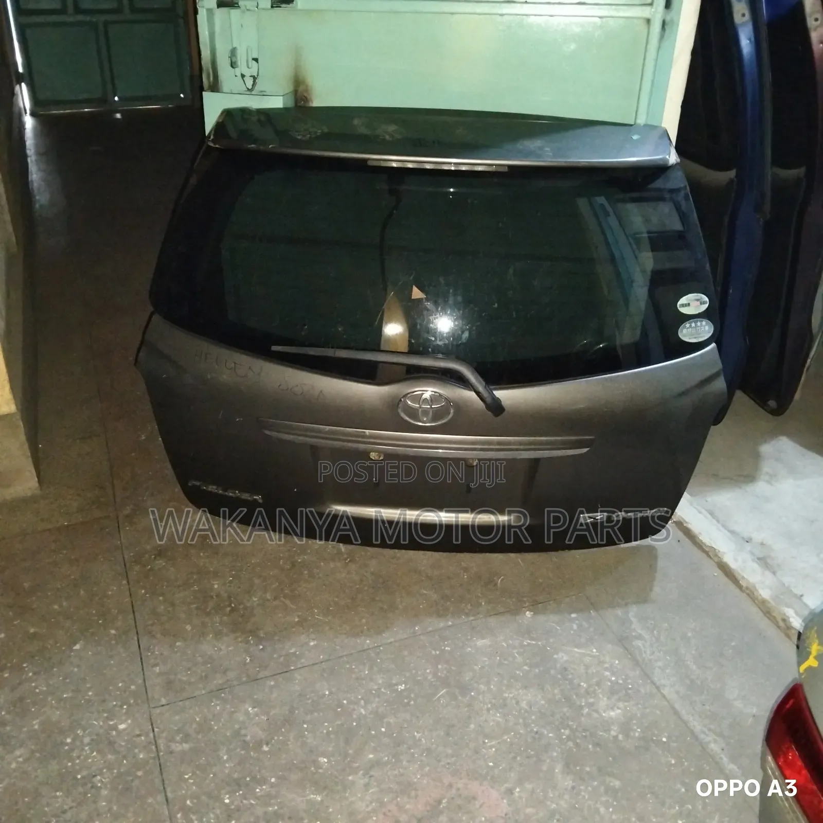 Toyota Fielder Models 2008/2011 Tailgate With Spoiler, Ex Japan