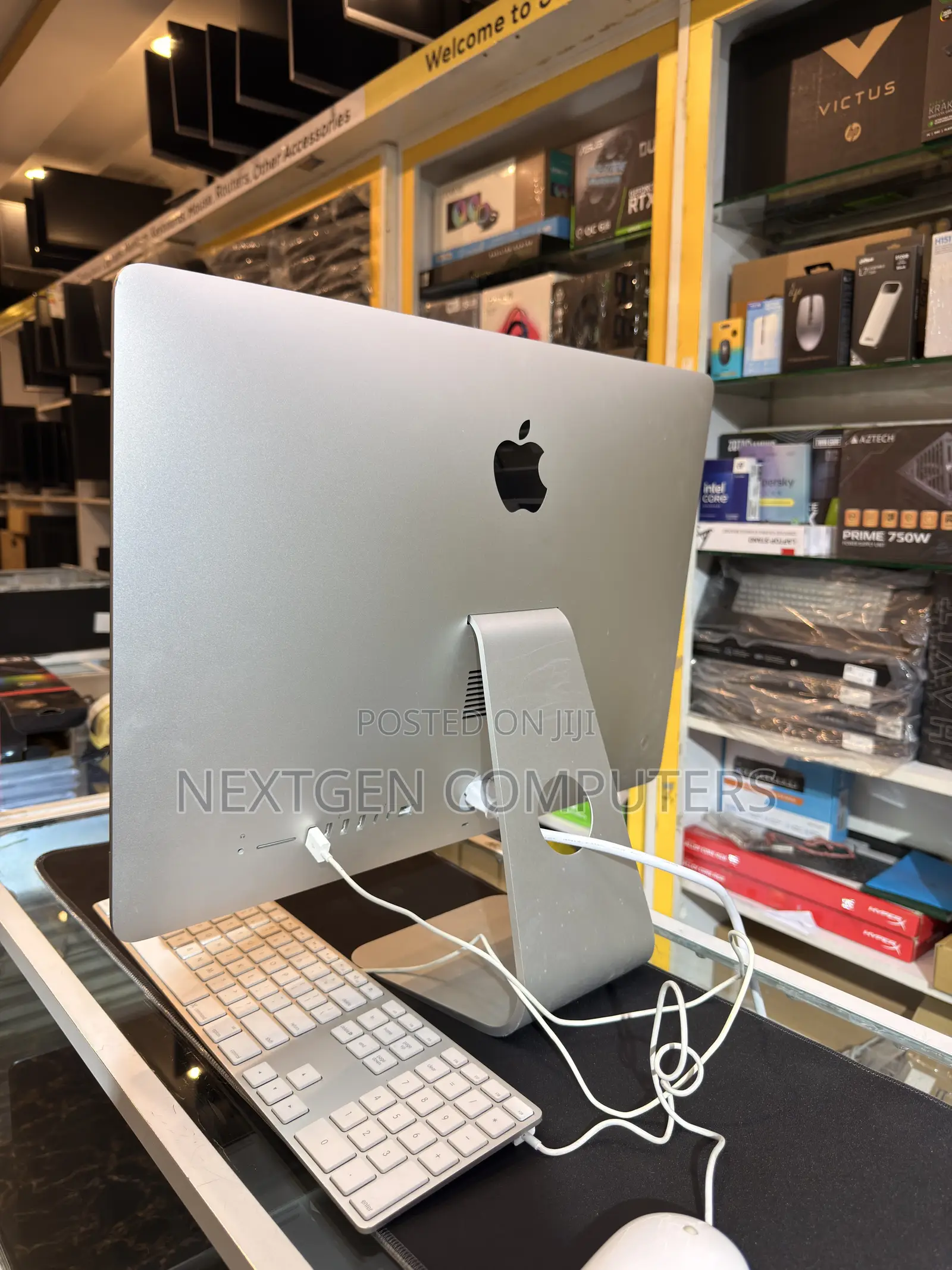 Desktop Computer Apple iMac 8GB Intel Core i5 SSD 256GB