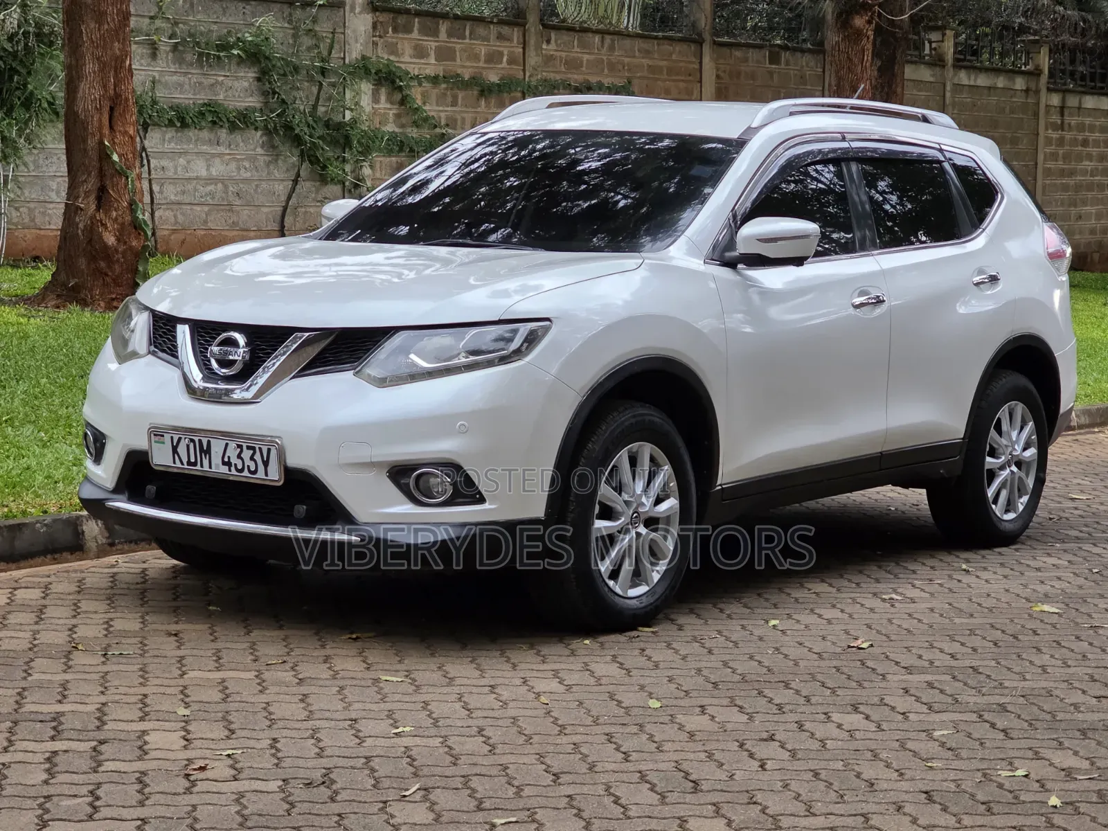 Nissan X-Trail 2017 White