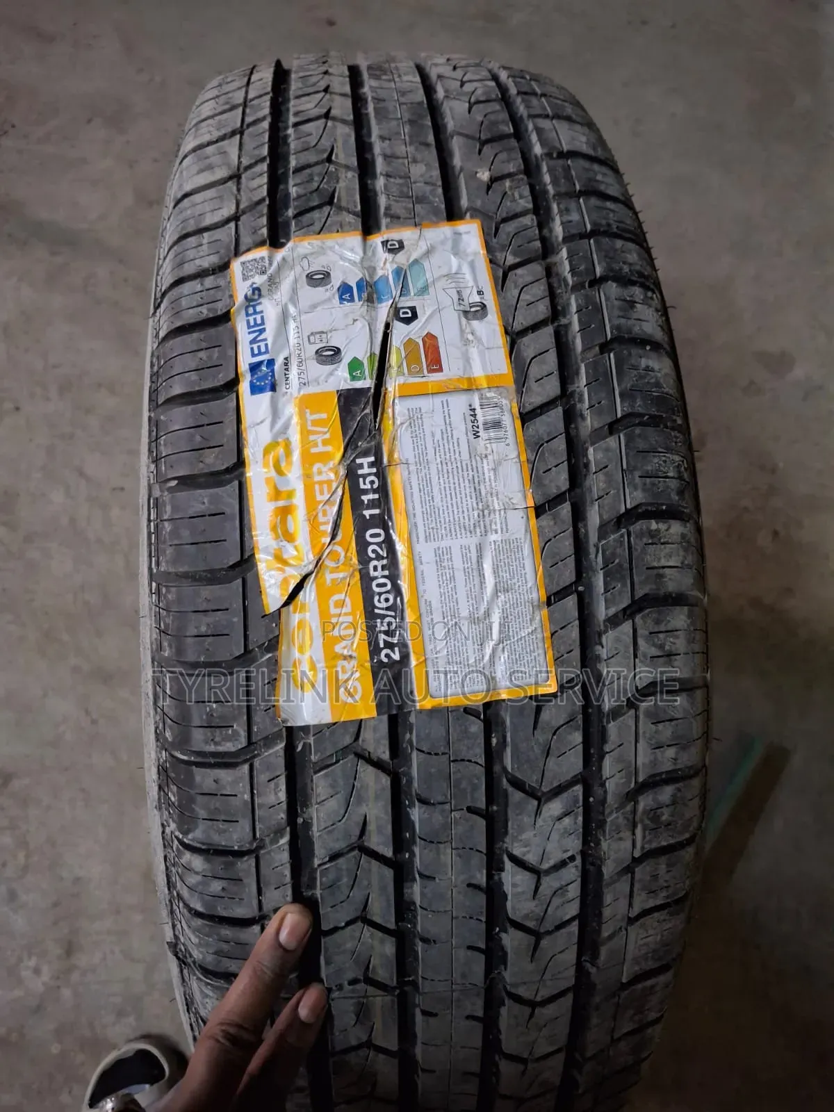 275/60r20 Centara