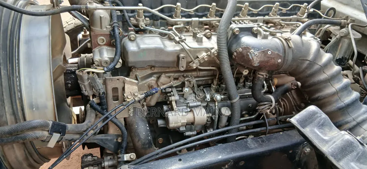 Isuzu FRR 33 Very Clean Unit