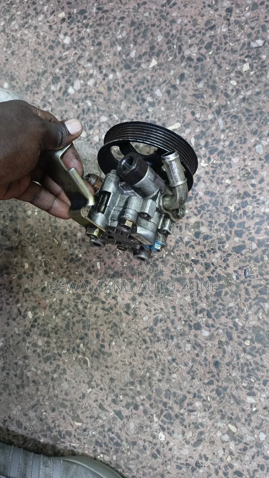 Fielder/Izz Engine Power Steering Pump