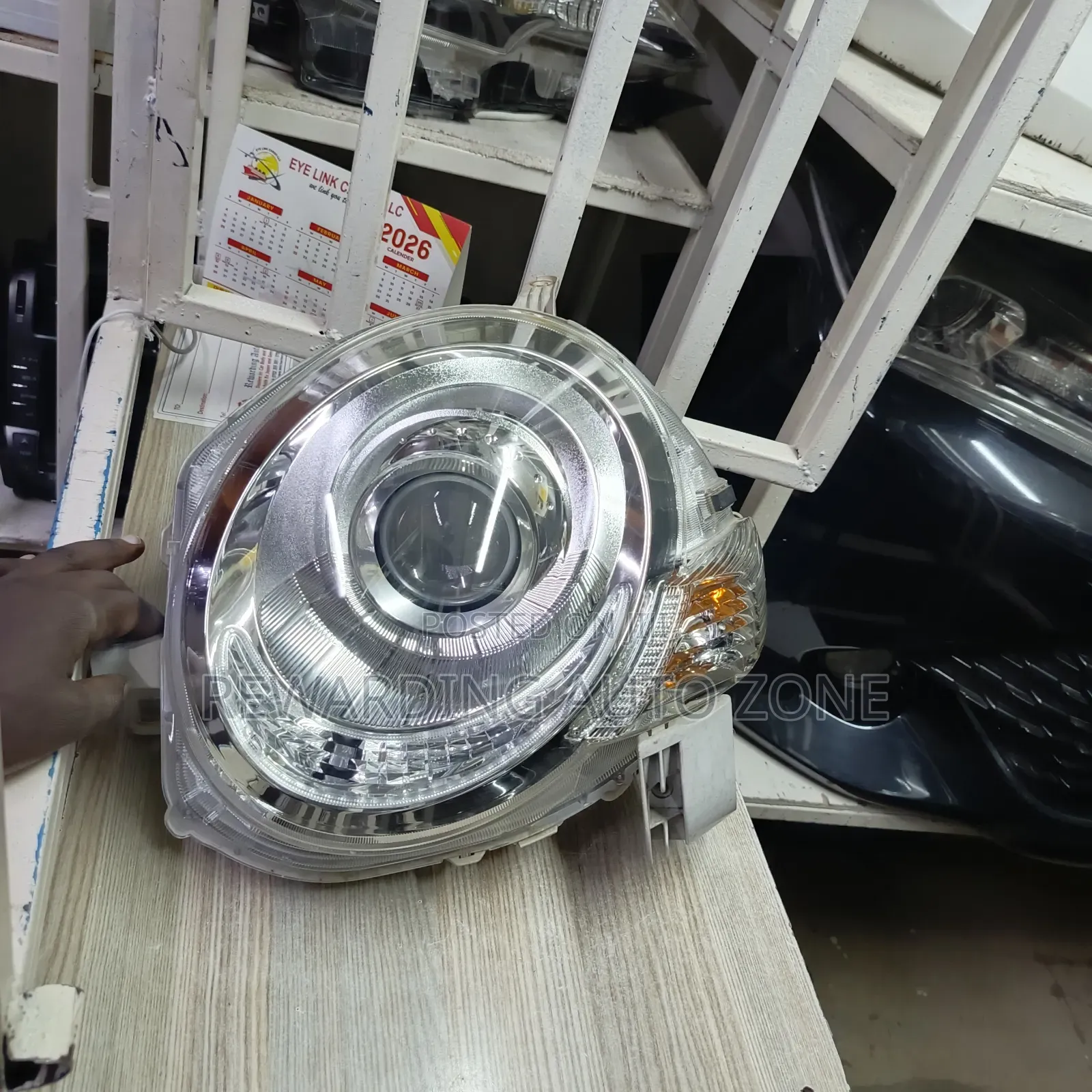 Sienta 2013 Headlight Zenon.