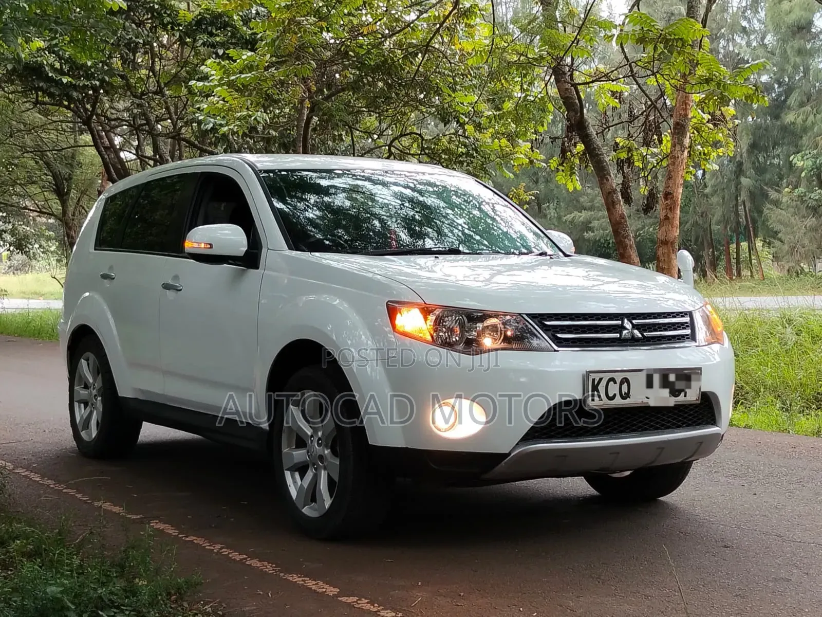 Mitsubishi Outlander 2011 Pearl