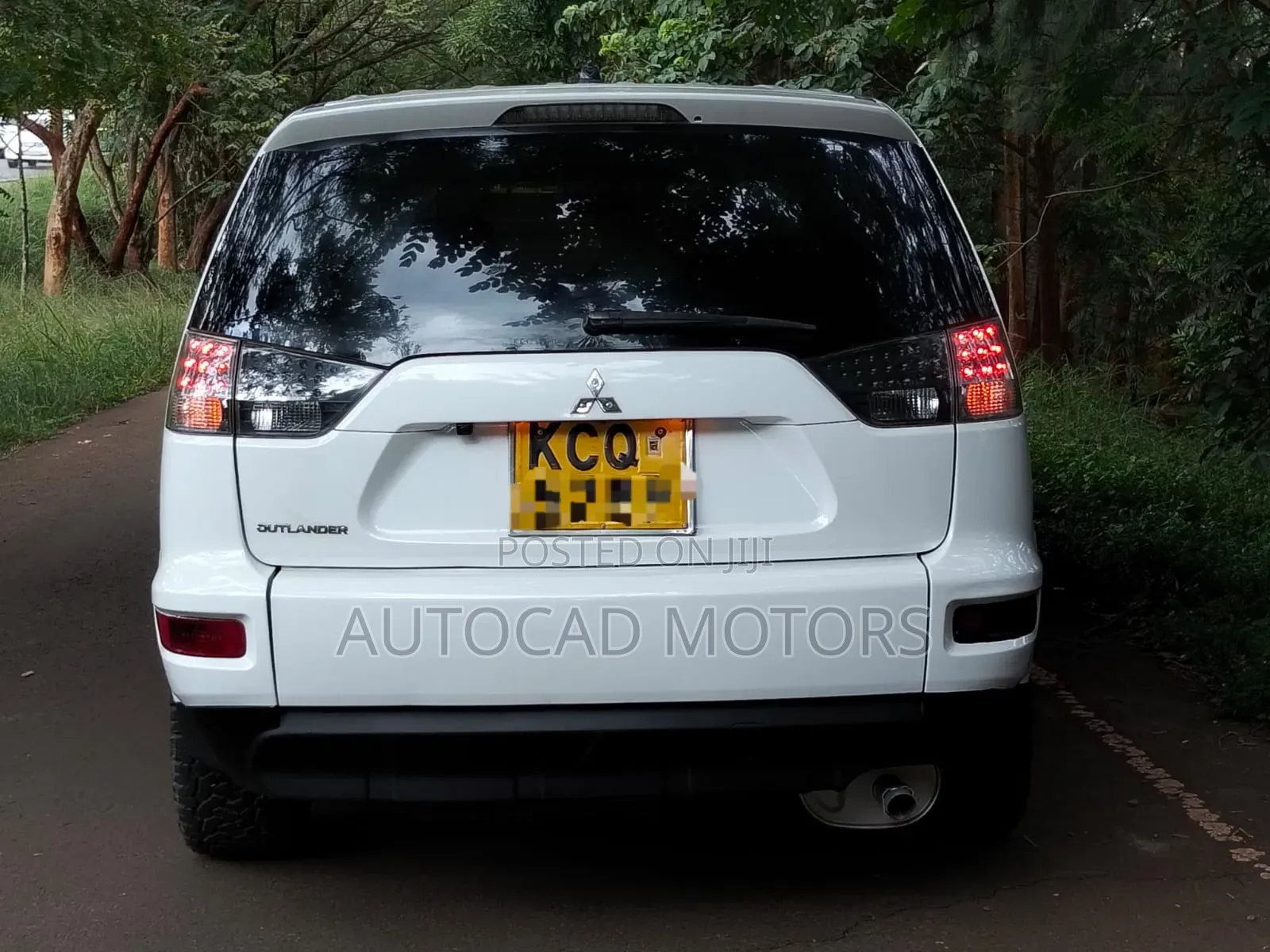 Mitsubishi Outlander 2011 Pearl