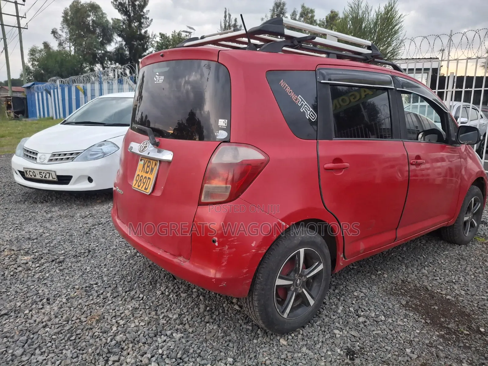 Toyota Ractis 2006 Red