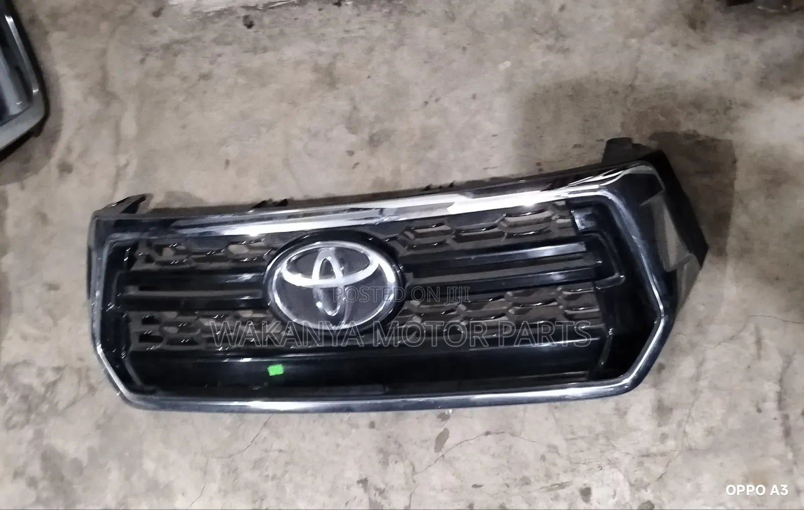 Toyota Hilux Revo Grille Model 2012, Ex Japan