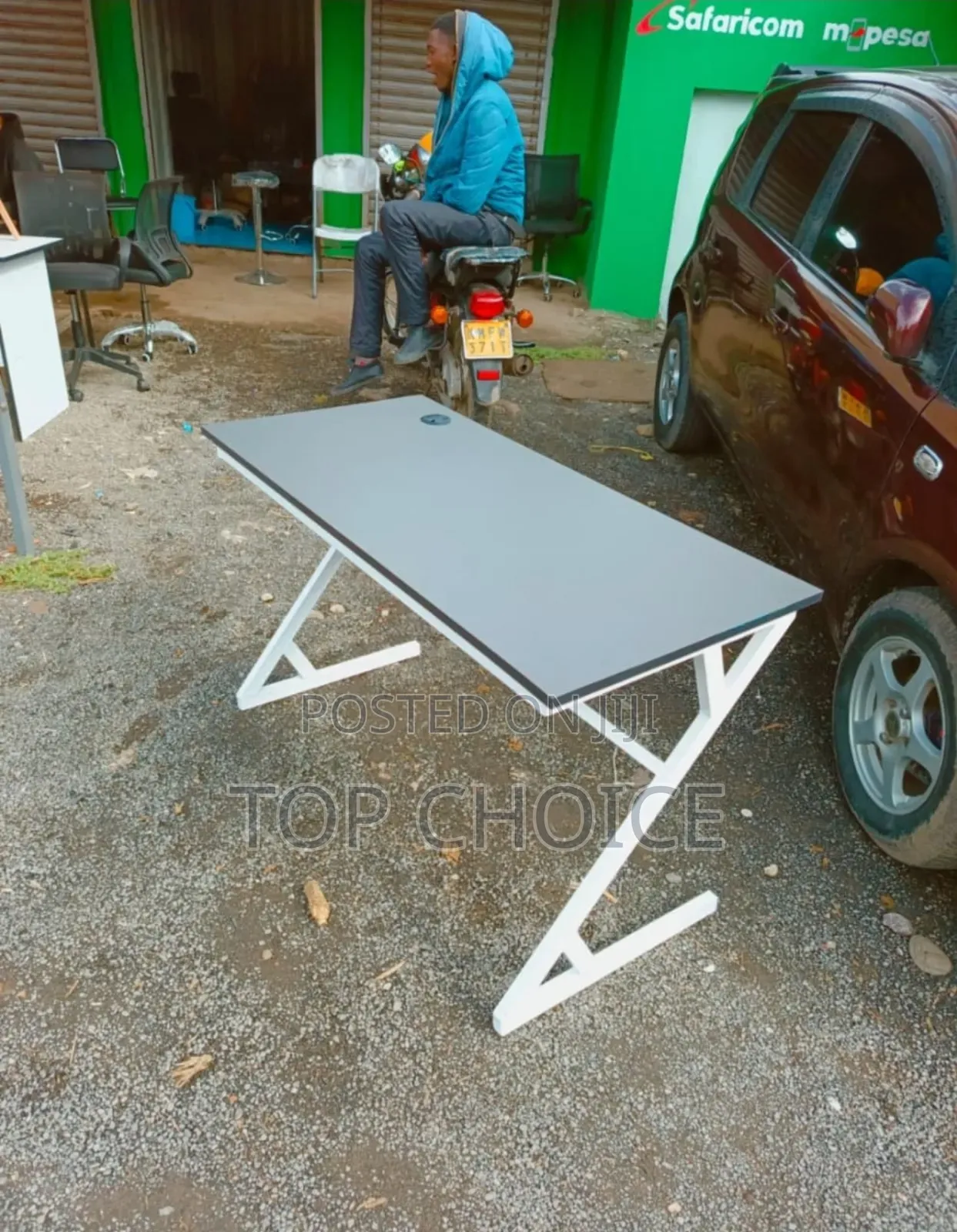 Metal Frame Computer Table
