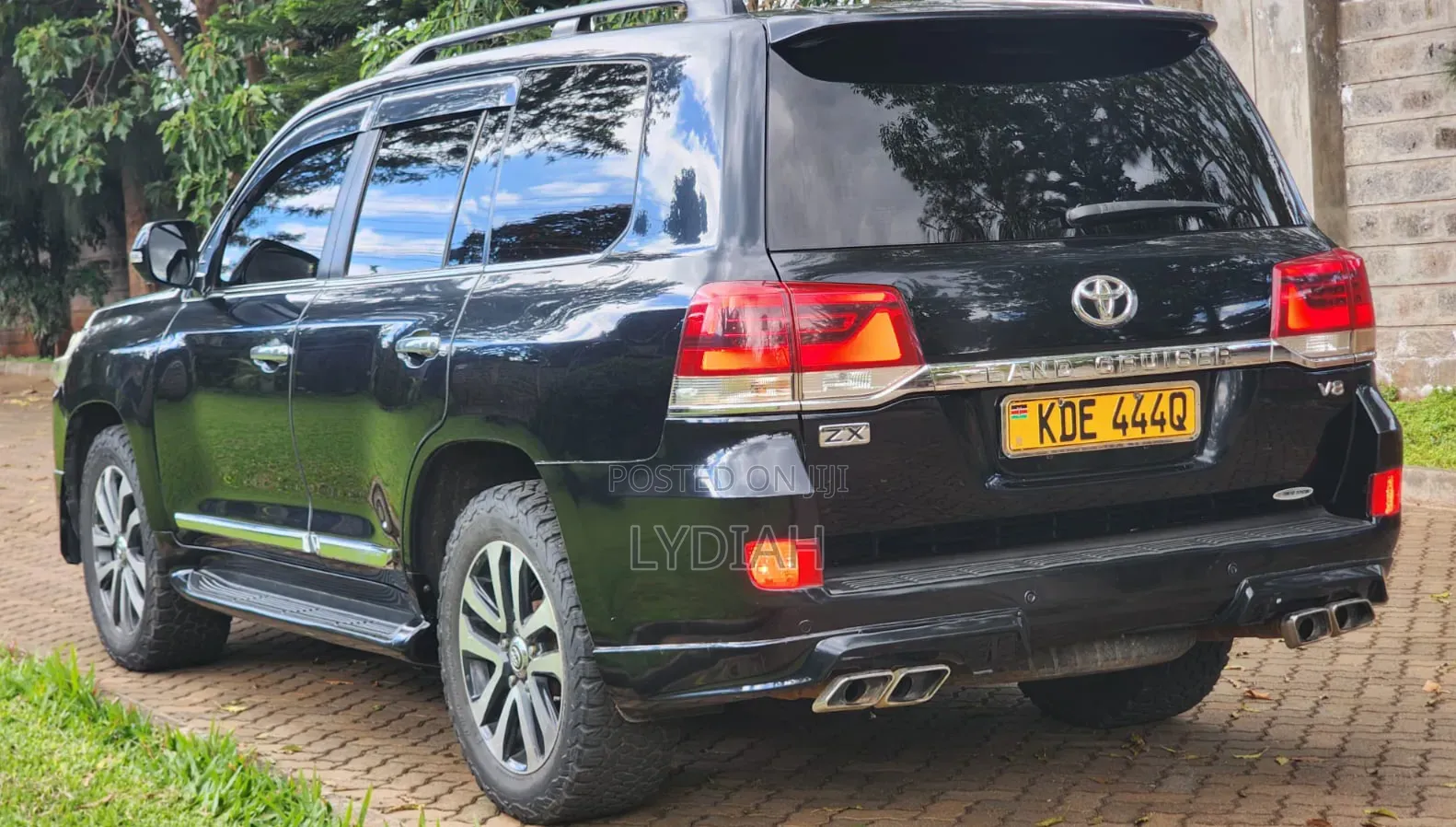 Toyota Land Cruiser 2016 Black