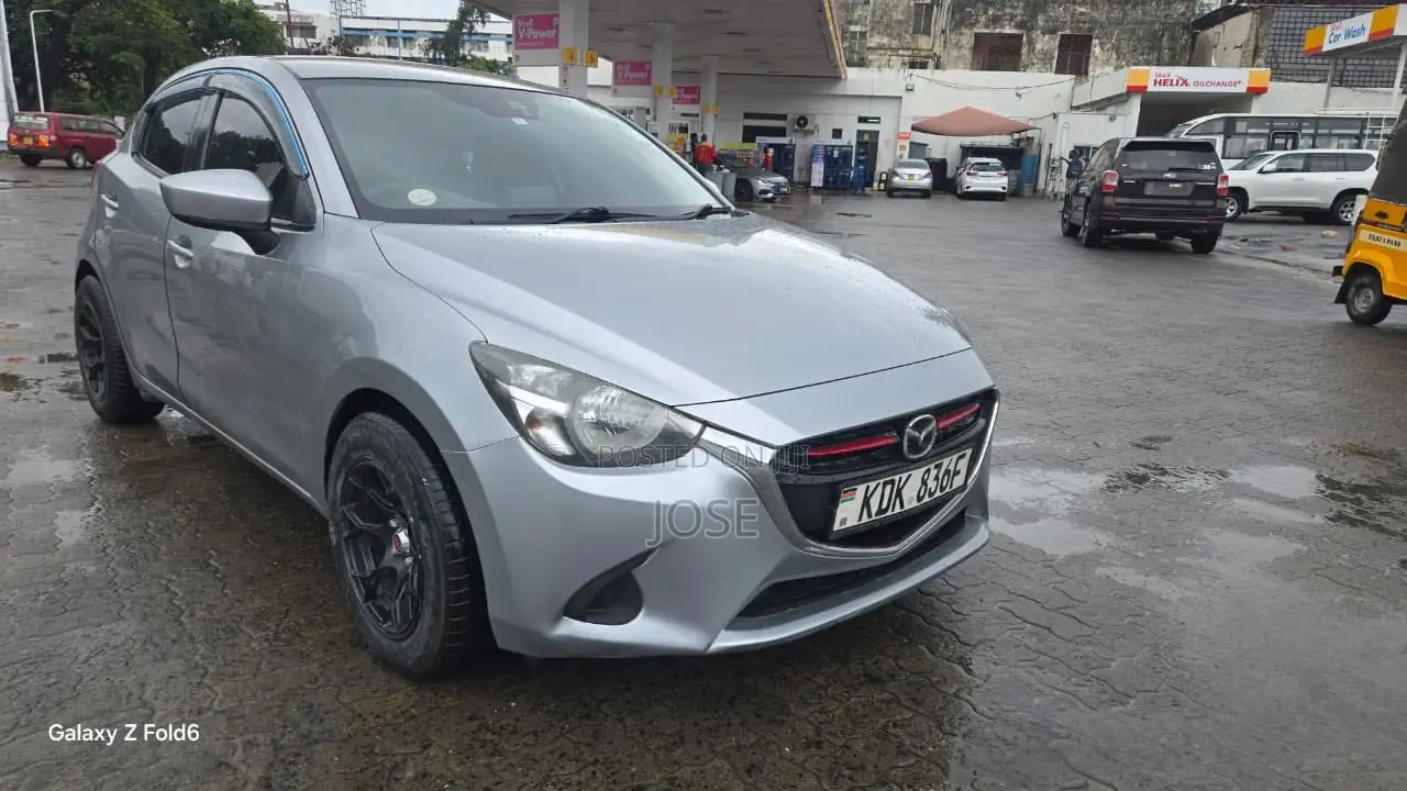 Mazda Demio 2016 Gray