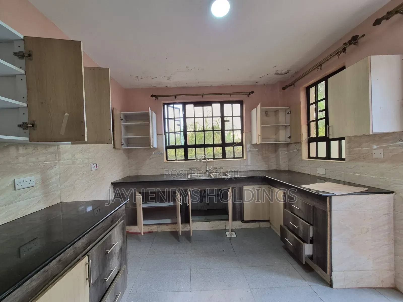 5bdrm House in Thome for rent