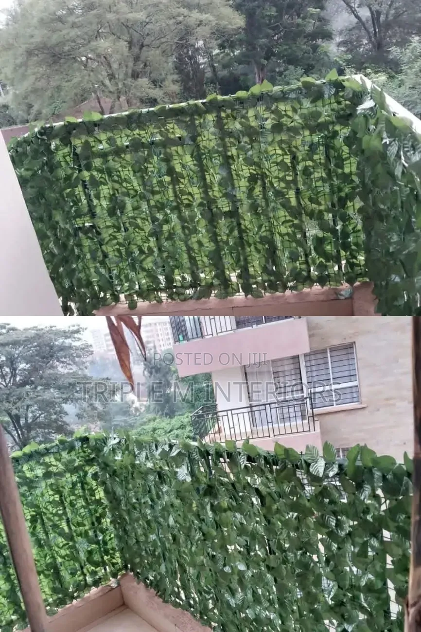 Symmetrical Boxwood Hedge Roll