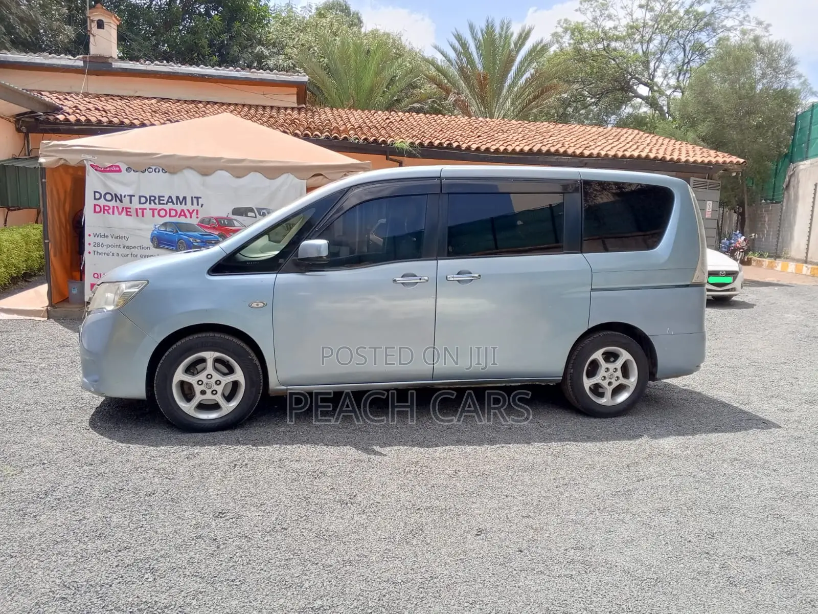 Nissan Serena 2013 Blue