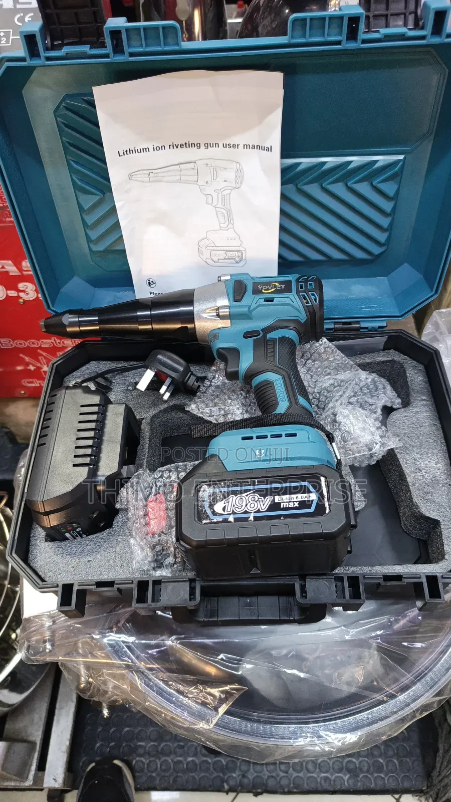 Cordless Rivet Gun