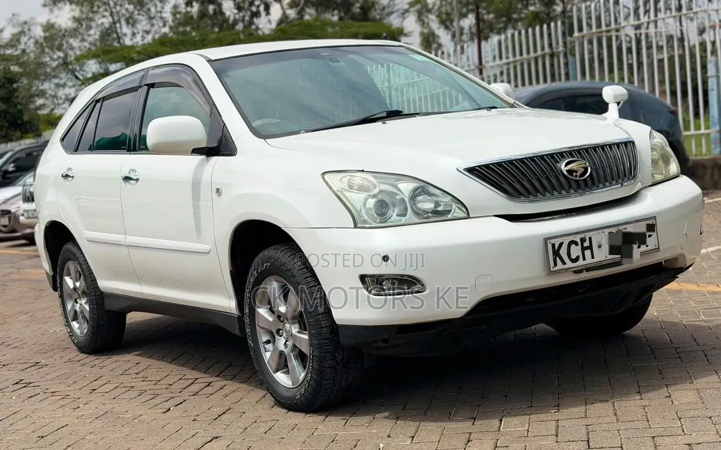 Toyota Harrier 2.4 4WD 2009 White
