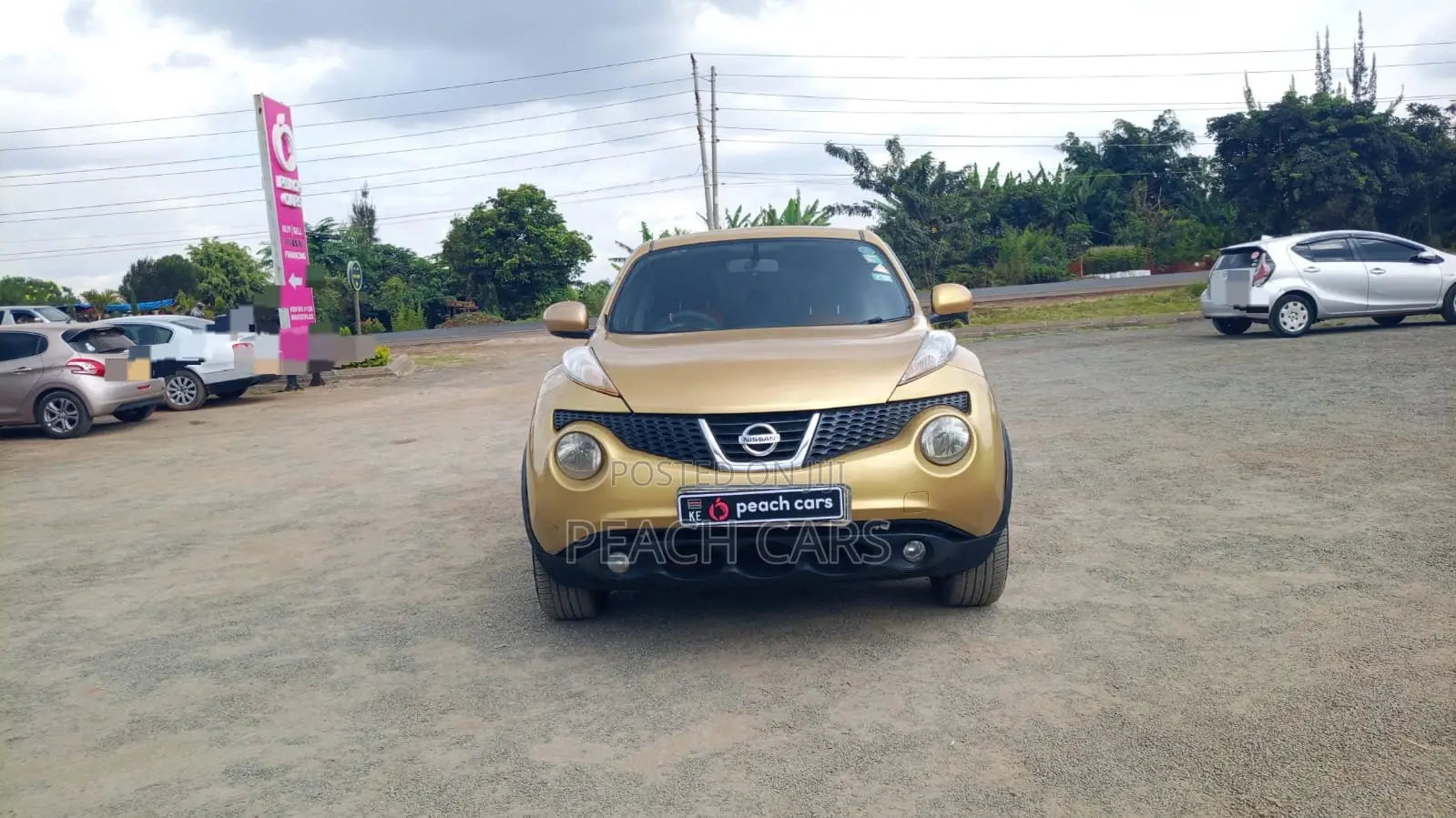 Nissan Juke S 2012 Gold