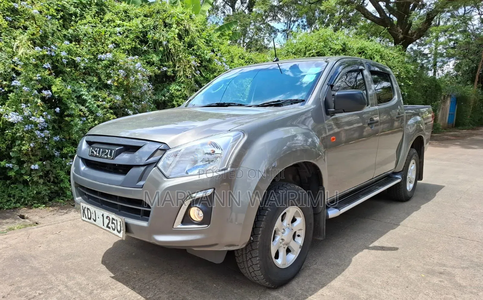 Isuzu D-MAX 2021 Gray
