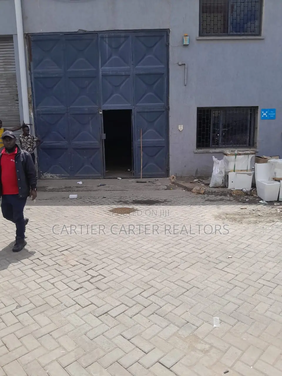 Prime Godown/Warehouse Space to Let – Libra House Area