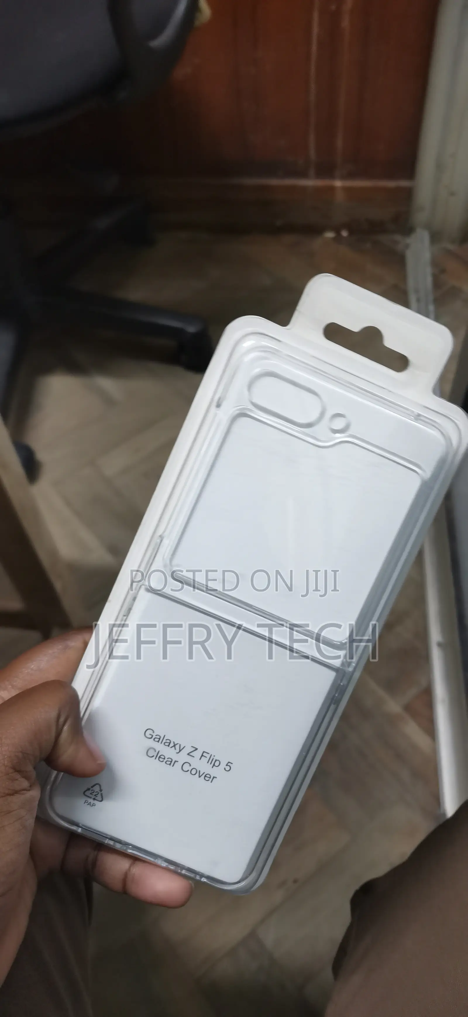 Samsung Galaxy Z Flip 5 Riggear Shockproof Clear Cover