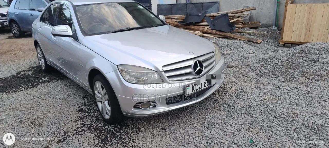 Mercedes-Benz C200 2009 Silver