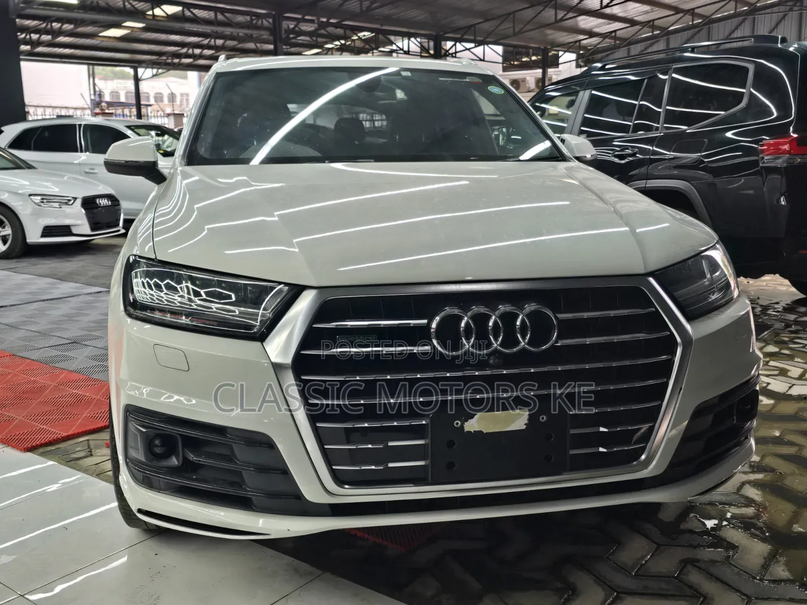 Audi Q7 45 SE Premium AWD quattro 2019 White