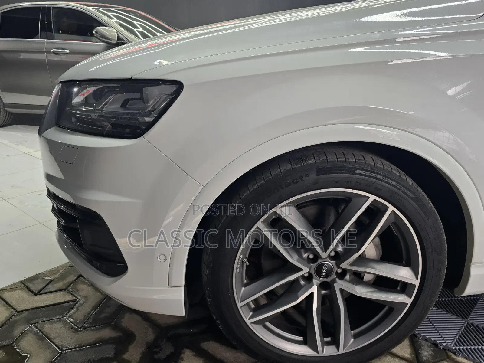 Audi Q7 45 SE Premium AWD quattro 2019 White