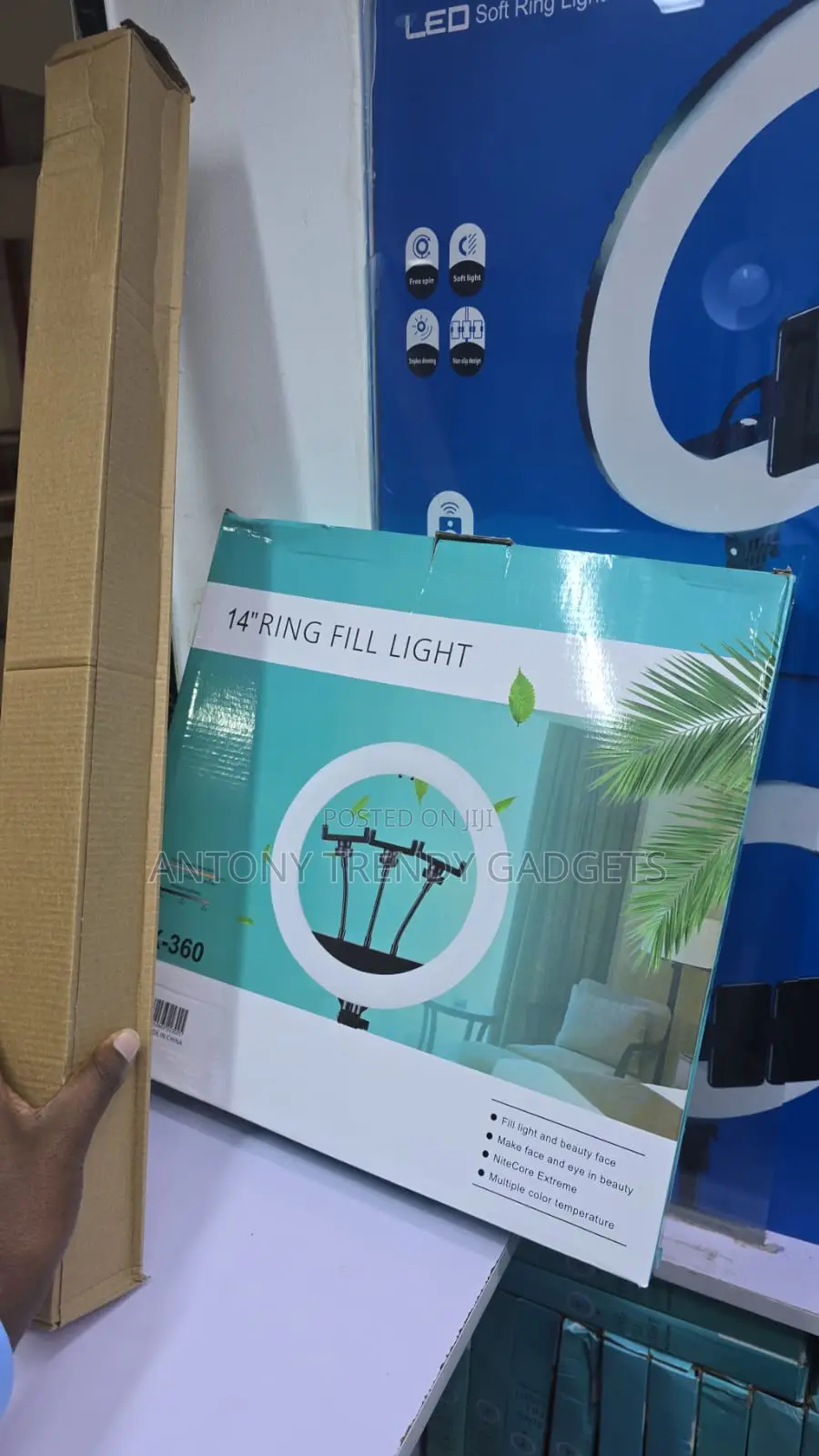 Professional 14 Inch Ring Light Kit for Vlogging Videos