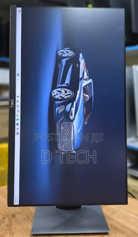 Dell P2419h
Full Hd 1920*1080
60hz Refresh Rate 
Vga/Hdmi/Display
