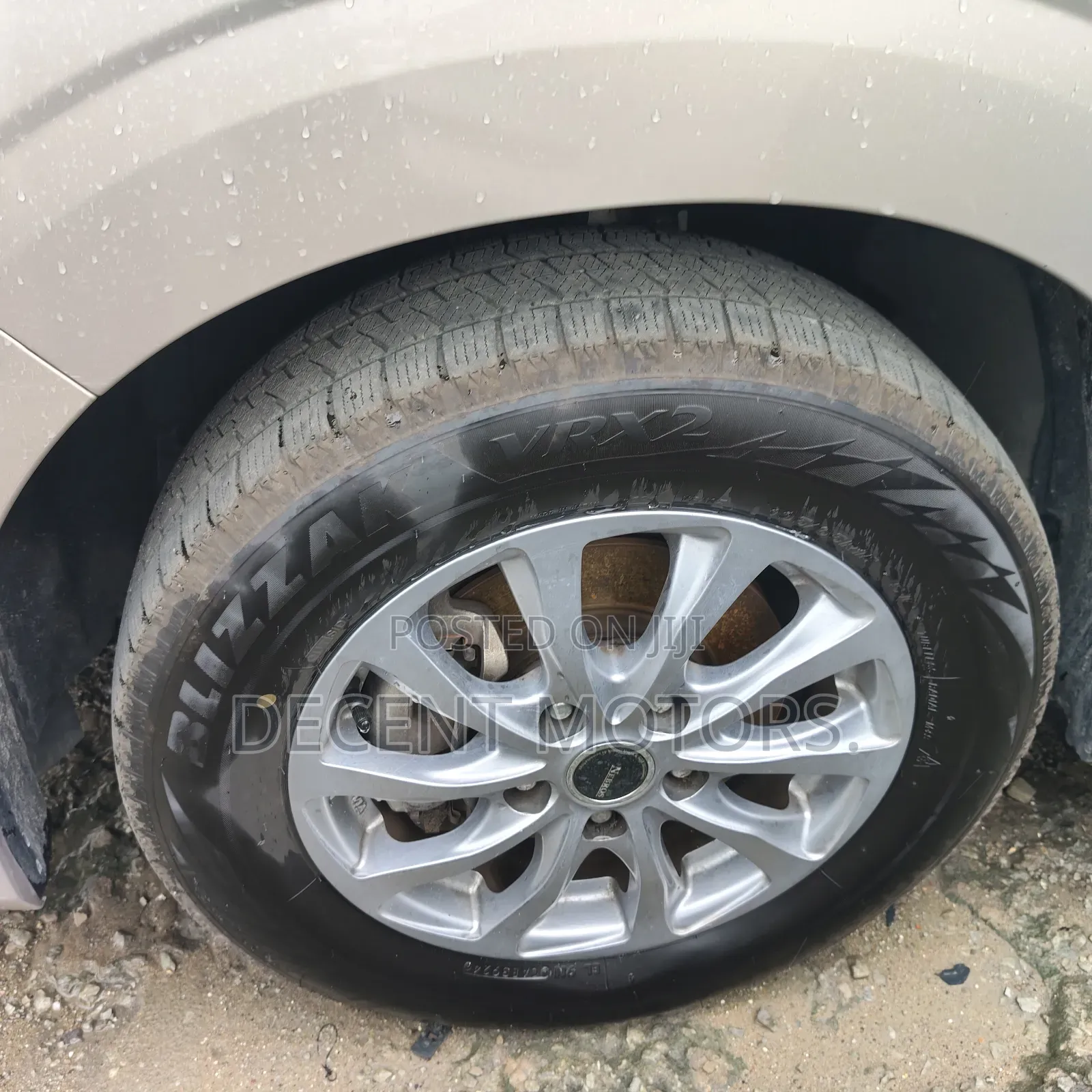 Nissan Serena 2019 Ivory