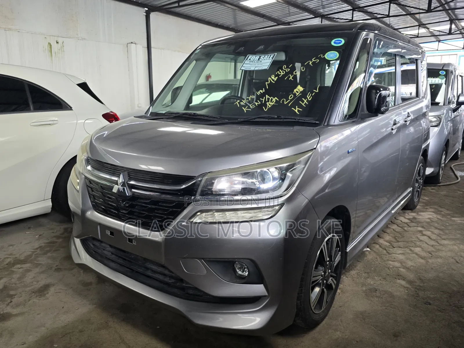 Mitsubishi SpaceWagon 2019 Gray