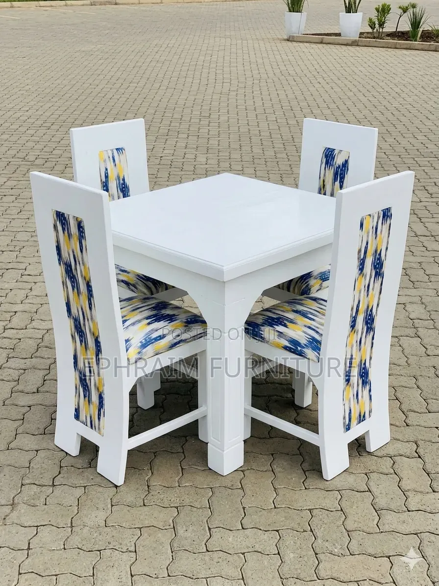 Modern White 4- Seater Dinning Set for Sale