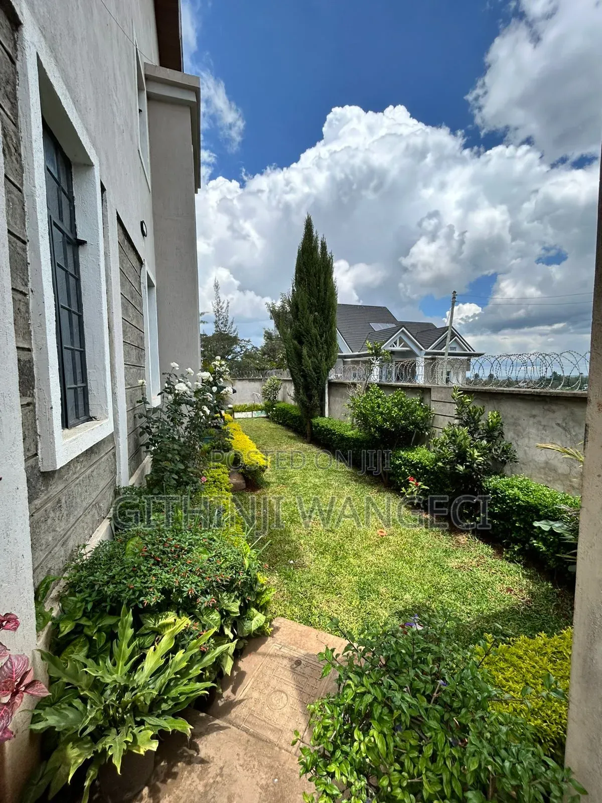 5bdrm Mansion in Near Olkeri Primary for sale