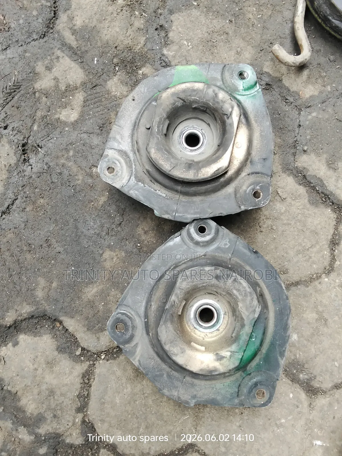 Original Ex Japan Nissan Tiida Shock Mounting