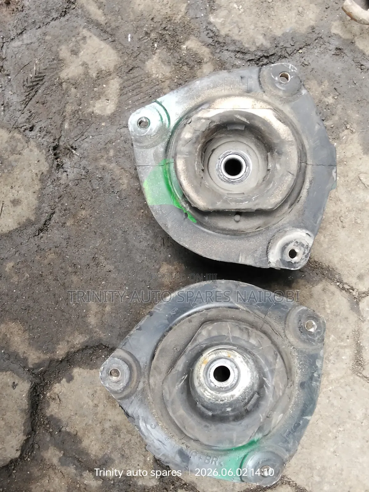 Original Ex Japan Nissan Tiida Shock Mounting